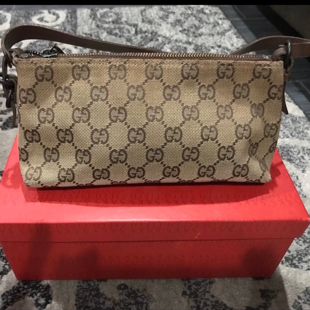 Mini Gucci canvas bag/strap in good condition